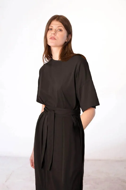 Black organic Array dress Tunics Trendy modern