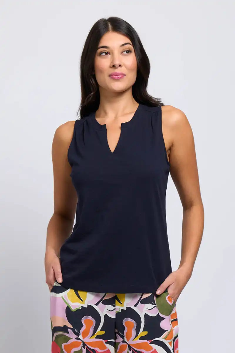 Foil Great Investment Tank in Tue Navy casual tank top